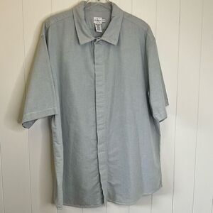 Calvin Klein Jeans Mens XL Hidden Button Front Shirt Light Blue Short Sleeves